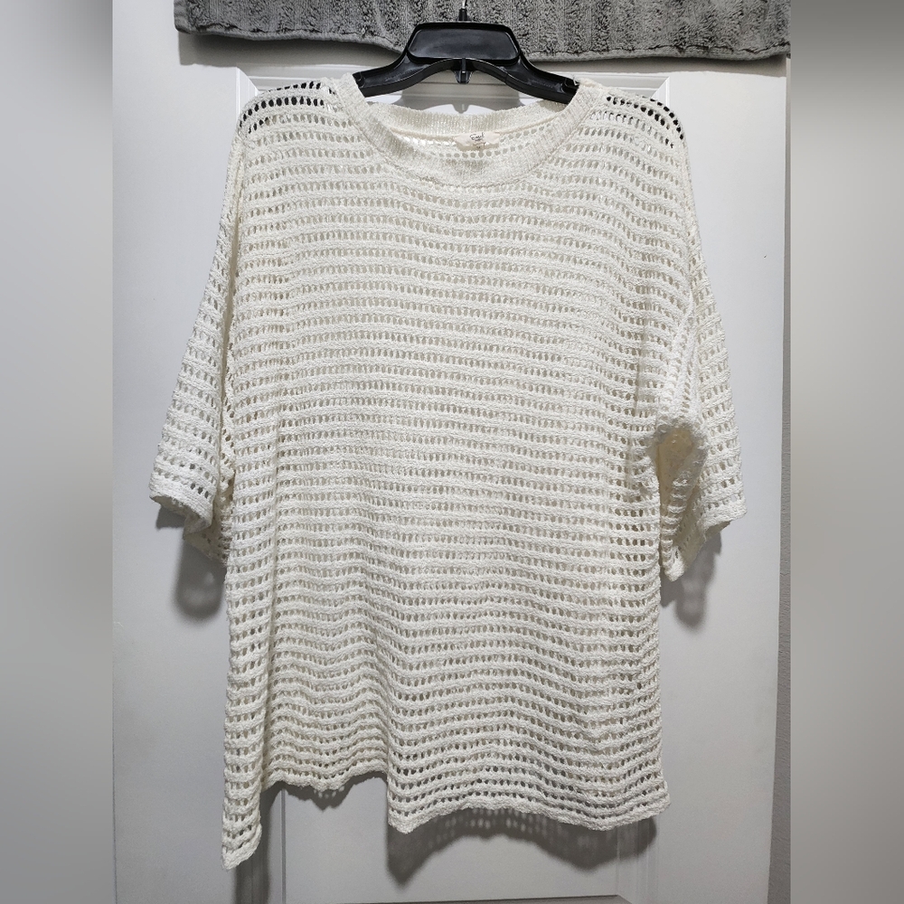 Easel White Crochet Blouse